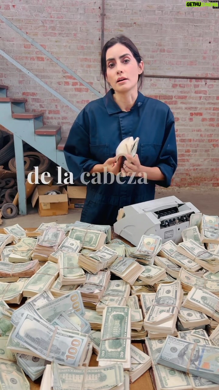 Paola Nuñez - 19.4K Likes -