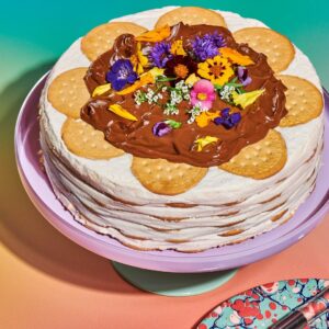 Paola Velez Instagram - Are you hungry yet? Beat the summer heat with this icebox cake from BODEGA BAKES, available for pre-order and on sale 10/1!
 
⭐ “Velez gives readers a passionate glimpse of the food and flavors of her youth… Alongside stunning photographs, this book supports readers with can-do positivity, encouraging them to pursue glorious treats and untraditional flavor combinations.”
—Library Journal, Starred Review @library_journal 

Paola Velez’s debut cookbook is a love letter to both her Dominican heritage and her New York City roots; its more than 100 recipes burst with distinctive flavors, inviting you to enjoy new takes on her childhood favorites and yours. Paola’s combination of classical training and self-taught pastry skills means her recipes are accessible no matter your skill level. She’ll be your hype girl through more ambitious projects (you can make a turnover—and a Guava and Cheese one at that), as well as more “set it and forget it” treats, like her Maria Cookie Icebox Cake. Whatever you do, don’t sleep on her signature Thick’ems—giant cookies that are somehow crunchy and gooey—the most requested recipe in Paola’s repertoire and the recipe that made her internet famous, which she shares here for the very first time here. With renditions of traditional Caribbean desserts like Pineapple Empanadillas and Golden Rum Cake alongside twists on classic American treats like sticky buns and brownies, Paola’s unique recipes and infectious positive spirit will help you recreate the magic of the bodega at home—BYO cat.

@smallorchids #bodegabakes #bodega #cookbook #nyc #dr #baking #recipe #bookstagram #cake #bookish #tbr #preorder