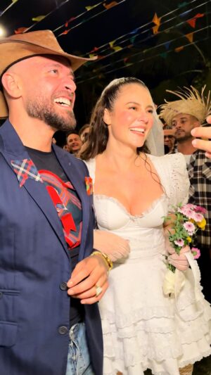 Paolla Oliveira Instagram - um casamento (bem) caótico mas com final feliz ❤️ #ArraiaDosOliveiraNogueira