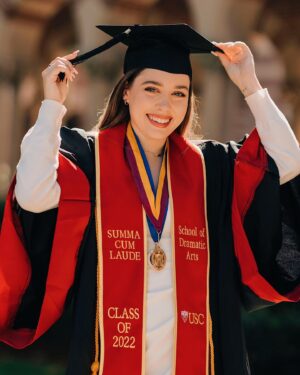 Paris Smith Instagram - class of ‘22 ❤️ Summa Cum Laude #fighton #usc #uscsda #4.0gpa thank you to everyone who made this dream come true!