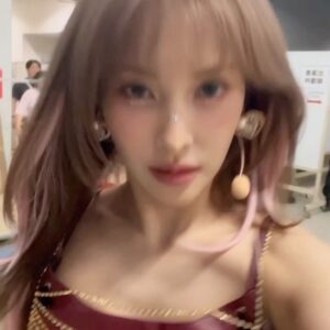 Park Gyu-ri Instagram - #KARASIA 마지막날! 
皆んな私の宇宙になってくれて本当にありがとう