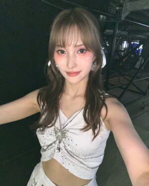 Park Gyu-ri Instagram - #KARASIA 오사카 콘서트 첫 날
열정도 열기도 가득했던 날🔥🔥

#KARA #大阪