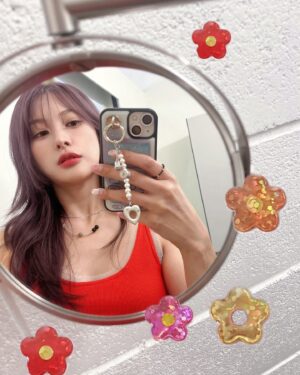 Park Gyu-ri Instagram - 며칠 전이 전생처럼 느껴진다☄️...💥