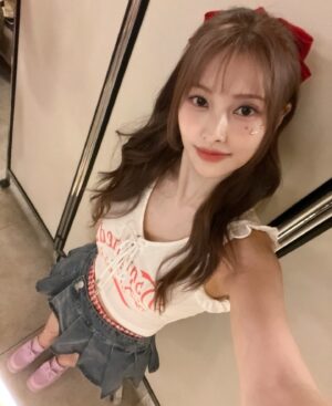 Park Gyu-ri Instagram - 간만의 비부돌 소환 ㅋㅋㅋㅋ🫧💦🤭　

#CDTVライブライブ