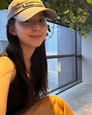 Park Ji-hu Instagram - 더워도 H(u)appy 🌬️🩵