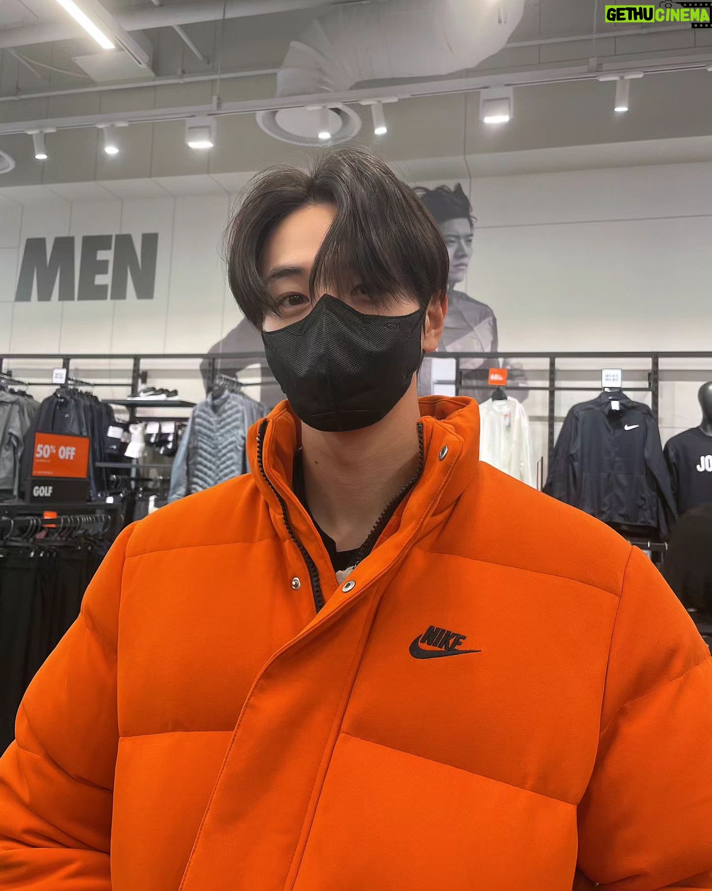 Park Sang-nam - 23K Likes - 감기 조심하세요~