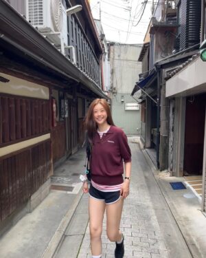 Park So-jin Instagram - 👧🏼🌿🌹🩶💫🫧🦋💚