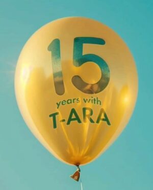 Park So-yeon Instagram - .
It‘s already 15 years 🌻✌🏻
Thank you, I miss you guys. I never forgot all this💛
어느덧….. 15주년 이라니……🙃
