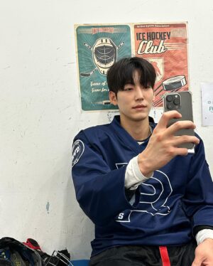 Park Young-woon Instagram - #🏒