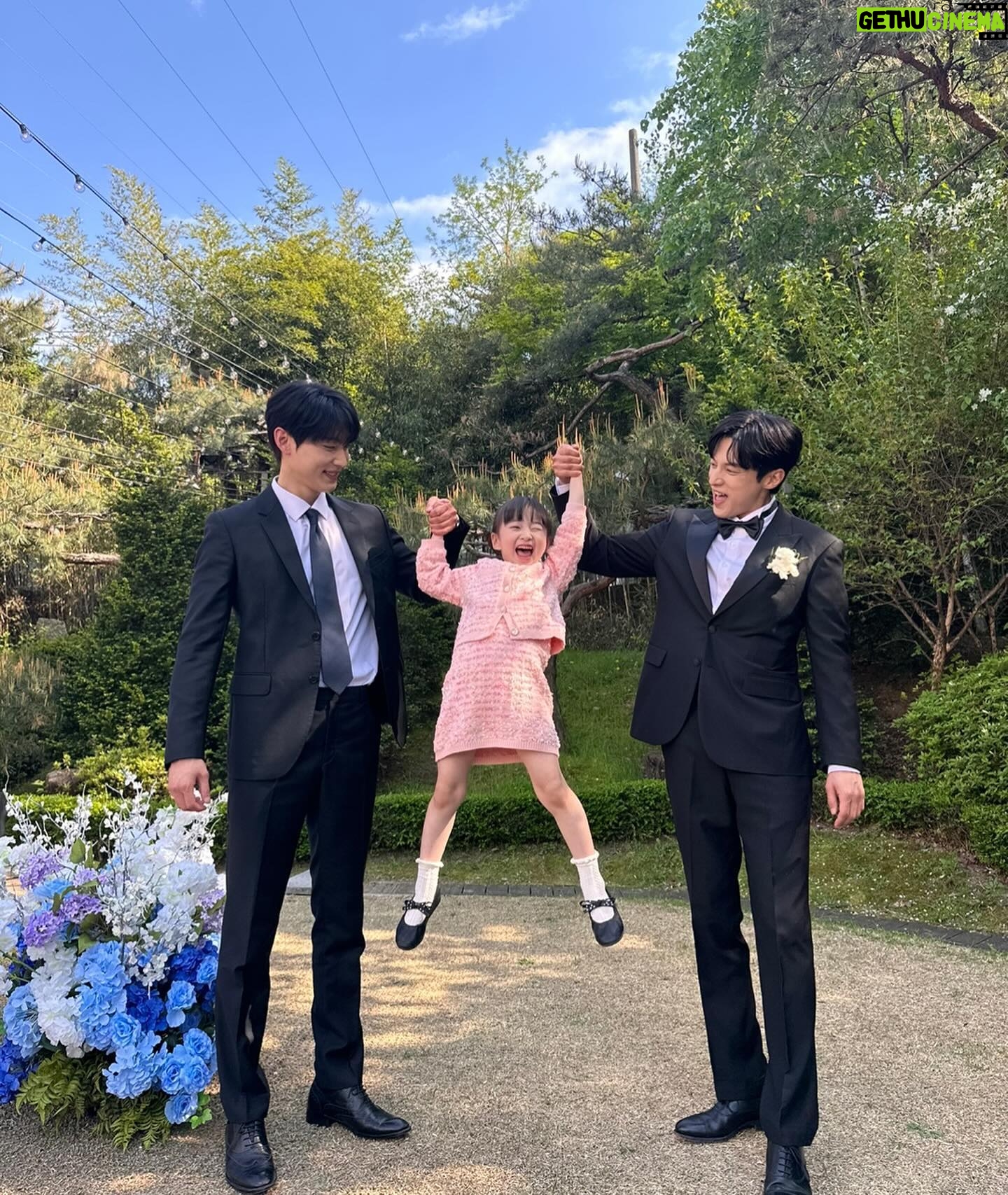 Park Young-woon - 26.8K Likes - 세번째결혼 마지막 일기
2023.10.23-2024.05.03