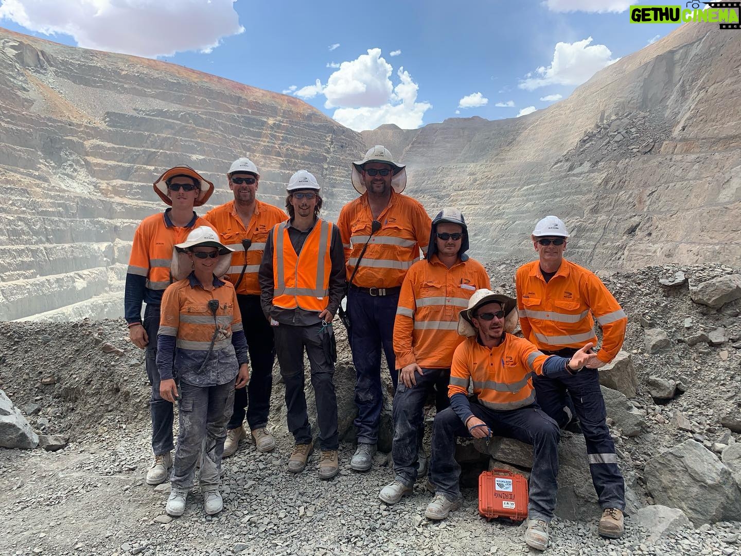 Parker Schnabel - 23.7K Likes - Badass blasting crew at the super Pit #australia
