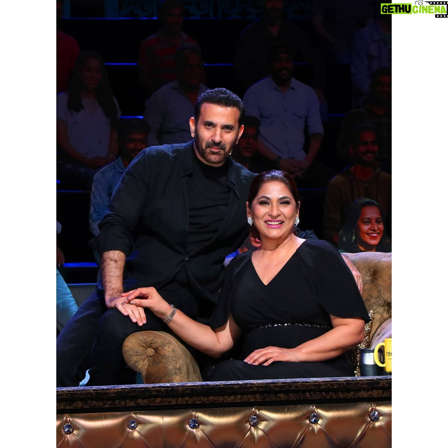 Parmeet Sethi - 12.4K Likes - Seated besides the Mother of Dragons, the Usurper of Thrones š @archanapuransingh