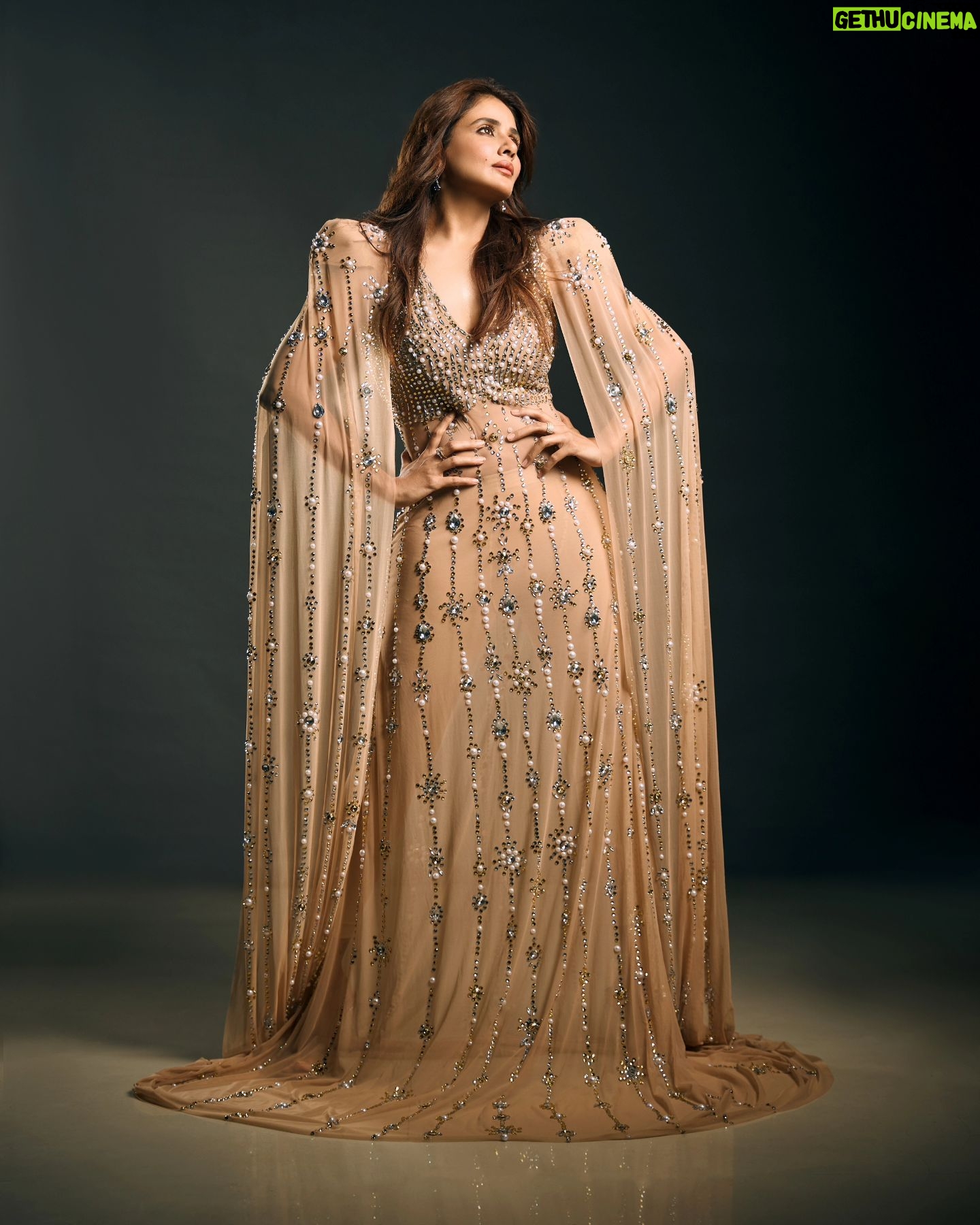 Parul Yadav - 104K Likes - An aura of beauty!✨
#styleinspo #trendylook #fashiongram #photoshootinspo #trending #ootd #fashionmodel #photoshoot #photooftheday #powerpose