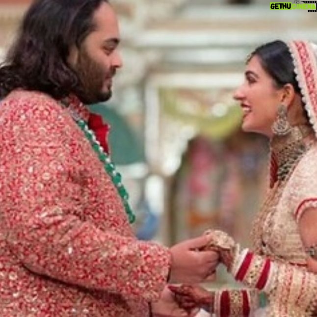 Patralekha - 244.5K Likes - Thank you for making us a part of your celebrations #AnantAmbani and @radhmerch1610 and for being so gracious. We had the most amount of fun at your beautiful wedding. God bless you both. Have a great married life 🙏❤️
Patralekhaa:
Outfit- @sabyasachiofficial
Earrings-@golecha_jewels
Wrist stack- @amrapalijewels
Styled by- @sanamratansi
Team- @jannat__r
📸-@kaasastudio
Rajkummar Rao:
Outfit @sawangandhiofficial
Footwear @whitemuds_official
Styled by @sanamratansi
Sr&co manager @jaferalimunshi
Team @sanjamkaur92
Interns @mohit_mahalle tanushrreechopra
Photographer @kaasastudio
