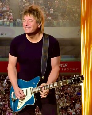 Paul Sidoti Instagram - Wow.. what an incredible, fun-filled, memorable summer in Europe this was!! The summer of 2024 will go down as the most rewarding, remarkable experience in my professional career as a musician.. The record-breaking numbers this tour has generated on a global scale will never be matched and to be a small part of it is truly humbling.. Years from now I’ll be able to tell my kids what their dad was part of and that brings me such joy and happiness.. I have to thank my amazing wife @ashsidoti for flexing her superpowers as a music executive while raising our two children (one as a newborn) while I was gone for 4 months and our kids for understanding.. Ashley, your support is unwavering and I love you so much for all you are.. To the fans, my gosh there are no words to describe your incredible loyalty and love you have shown us.. You know you are the best of the best and have been from day 1.. To our incredible team of management and crew who make our jobs as smooth as can be and operate at the very top of their game, 1000 percent every single day, thank you.. And to Taylor… thank you for another massive trip around the world on this amazing musical journey.. Much love always.. Wembley Stadium, our 8th and final sold out show here of another 93,000 people tonight, just wow.. See you all in October! ❤️🎸 @taylorswift #theerastour