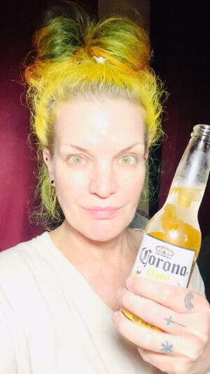 Pauley Perrette Instagram - THIS IS NOT AN AD
:)
“Hey Corona Light?!?!?!”
@Corona
#CoronaLight