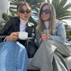 Paulina Goto Instagram - Ya casí estrenamos #GuerraDeSuegras y les quiero compartir un dump de algunos momentos durante el rodaje que fue divertidísimo.. ❤️🎞️✨
No se la pierdan este 2 de agosto en cines.
