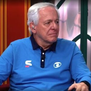 Paulo Andrade Instagram - O @miltonleite é enorme! Infelizmente, não muito depois de eu entrar na ESPN, ele saiu, e pouquíssimo tempo depois de pisar no Grupo Globo, ele deixa o canal. 

Não podemos ser egoístas. Assim como após a primeira saída, em 2005, espero que o Milton seja ainda mais feliz do que antes, agora. 

Mesmo não trabalhando juntos por longos períodos, mas com encontros esporádicos em estádios da vida, Milton jamais deixou de ser referência e exemplo a ser seguido. É um dos maiores narradores da história da TV brasileira. 

“Seeeegue o jogo” e obrigado por tudo. Apareça para que possamos continuar te aplaudindo. 

Abraço carinhoso.