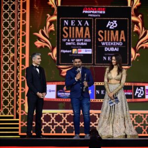 Pavan Wadeyar Instagram - Behind every successful film is a dedicated producer. The Best Debutant Producer (Kannada) award goes to @apekshapurohit & @pavanwadeyar for Dollu. May this be the beginning of a long line of awards in the future. Congratulations!

#NEXASIIMA #DanubeProperties #A23Rummy #HonerSignatis #Flipkart #ParleHideAndSeek #LotMobiles #SouthIndiaShoppingMall #TruckersUAE #SIIMA2023 #A23SIIMAWeekend #SouthIndianAwards #Docile #SIIMAinDubai

Danube Properties Presents A23 SIIMAWEEKEND in Dubai on 15th and 16th September