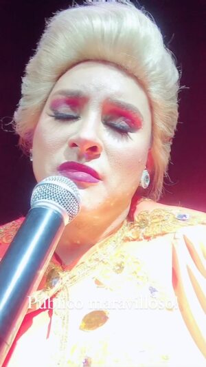 Pavel Arámbula Instagram - Ay esto también lo disfruto!!! Tremenda noche en Santiago Ixcuintla, Nayarit 🤩🎵🎶🎤🎹 @bandarambula @yosoylajackie @dominikladiva @lilyoviedo_show_comedia 🎶🎤🎹🤩 GRACIAS!!!