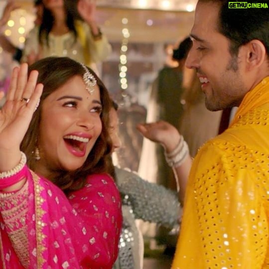 Payal Dev - 42.7K Likes - Aashiqon Ki Mefil mein aapke deedar ka hi intezaar hai ❤️
Link in Bio 🎧
#JioSaavn #AashiqonKiMehfil #StebinBen #PayalDev #RashmiVirag