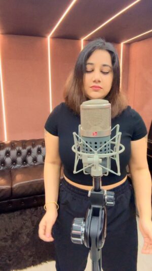 Payal Dev Instagram - Thank you all for giving so much love to my song #gonegirl #ladkikharab ❤️❤️❤️
Love you all 🤗