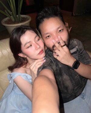 Paytaai Wongkamlao Instagram - ท้องฟ้ามันเริ่มมืด ยิ่งดื่มยิ่งลื่น…