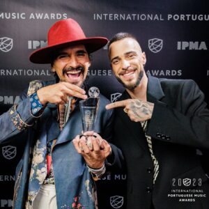 Pedro Tatanka Instagram - O prazo está a chegar para enviar sua música! O IPMA é uma cerimónia anual de prémios que celebra a música gravada e produzida por artistas portugueses de todo o mundo. 

➡️ IPMAawards.com 
📷 @sousa_image_works