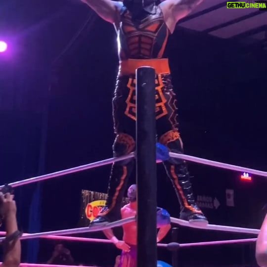 Pentagón Jr. - 2.9K Likes -