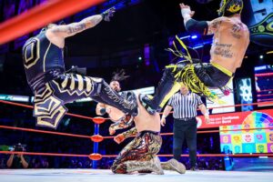 Pentagón Jr. Instagram - ¡El Death Triangle se presentó en la Arena México representando a #AEW! Los Lucha Brothers y PAC fueron descalificados ante Místico, Volador Jr. y Máscara Dorada, el Dream Team del #CMLL. 
📸 @elfotografodelasluchas 

#LuchaLibre #LuchaLibreMexicana #Luchador #Wrestling #MexicanWrestling #follow #ViernesEspectacularCMLL