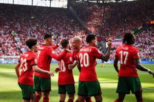 Pepe Instagram - Quem disse  #oitavos ? 👀 
Continuamos juntos… [por]PORTUGAL 🇵🇹 💪🏽
