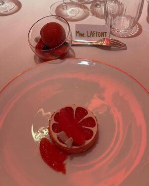 Perrine Laffont Instagram - Week-end Parisien 💆🏻‍♀️