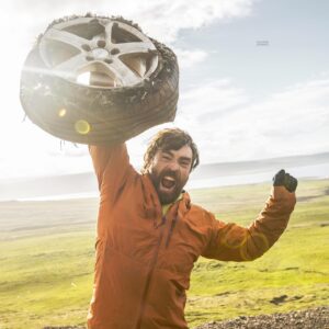 Pete Whittaker Instagram - Evening folks 👋
🇮🇸

1 and 2. New boulders with @seanvillanuevaodriscoll @julia.cassou and @magnusmab 
3. Icelandic roads love Sean's car. Sean looks like he loves them too, but I'm not sure he does.
4. little steps 
5. @exped_sailing getting ready to go
6. 41 days 

📸 the nice ones from @julia.cassou