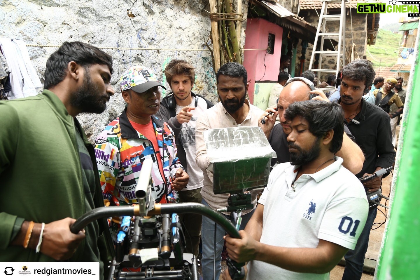 Peter Hein - 2.3K Likes - #repost • @redgiantmovies_
Straight from the sets #VetriMaaran's #Viduthalai, in progress - a jaw-dropping action sequence.🔥
@actorvijaysethupathi @soorimuthuchamy @ilayaraja_official @udhay_stalin @bhavanisre @rsinfotainment @peterheinoffl @r.velraj.isc @donechannel1 @sonymusic_south @teamaimpro