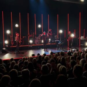 Peter Jöback Instagram - Tack för igår Malmö! Ni var fantastiska!🙌🏼