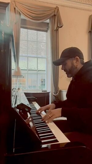 Peter Jöback Instagram - Here's the ending :) ❤️ @lesmizofficial #atlas #newmusic