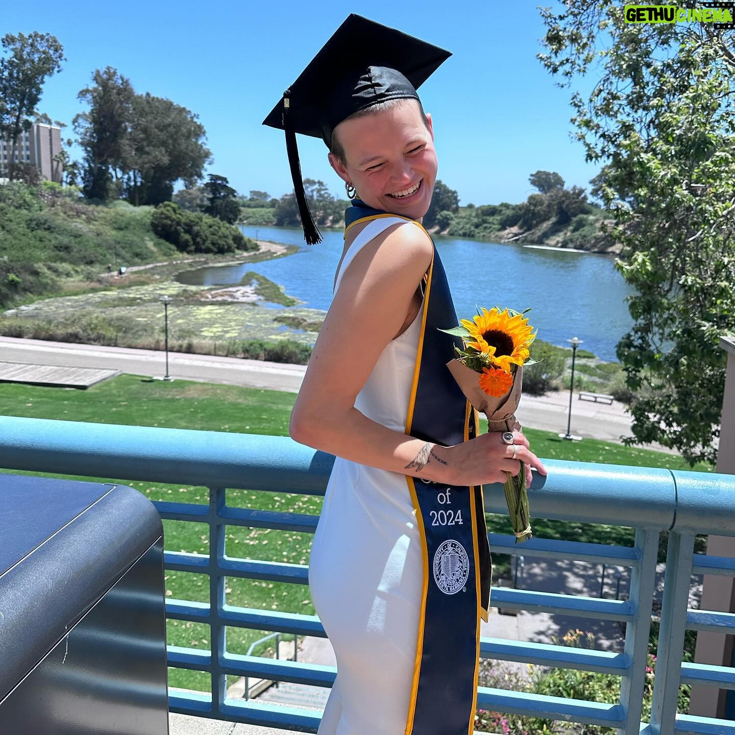 Peyton Kennedy - 34.4K Likes - THATS A WRAP! 🥳🎥 celebrating graduation and my indescribable three years at UCSB 💙💛 BA in film and media studies with a minor in history! #gogauchos #ucsb2024