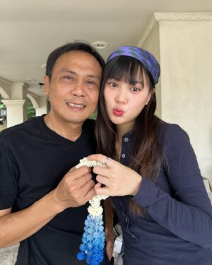 Phantira Pipityakorn Instagram - คิดถึงนะมี๊🩵 เดี๋ยวหนูดูแลแฟนมี๊เอง