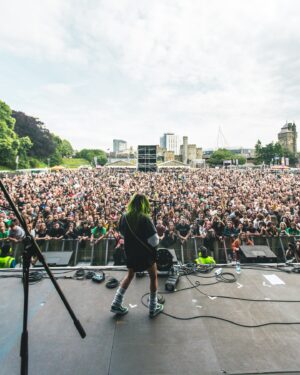 Phem Instagram - cardiff…. views of castles while on stage… thank u for a wonderful show 🖖🏼 & yes … we’ve been playing as a just a duo for these shows. always fun trying new things 💚