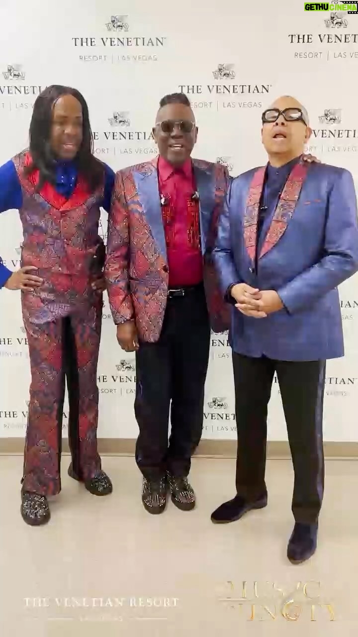 Philip Bailey - 1K Likes - Want to see what @michellekingnyc was up to with her Las Vegas giveaway win? She was boogie wonderlanding all night long at the Earth, Wind & Fire concert last month. #fostercare #giveawaywinner #earthwindandfire