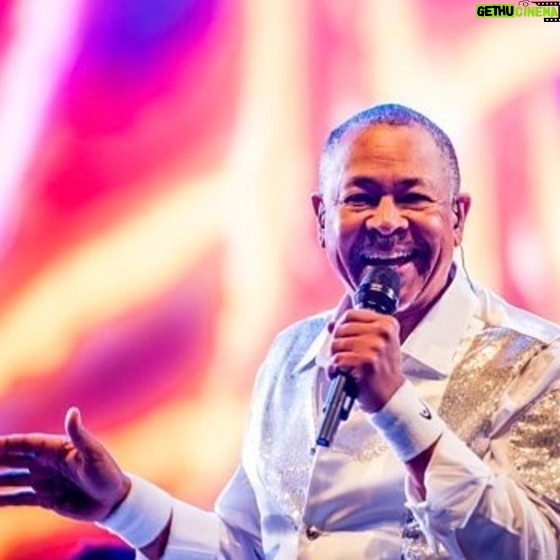 Philip Bailey - 1.5K Likes - Happy Birthday to my Brother, Dr. “Slick“ Ralph Johnson!!
Fireworks going off 🎇 🎆