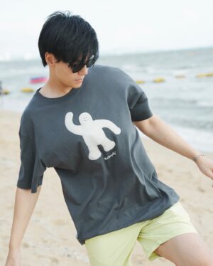 Phromphiriya Thongputtaruk Instagram - Sun, Sea the Sand and me 😃