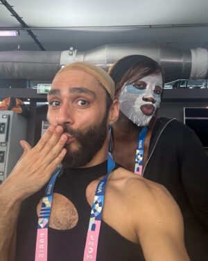 Piche Instagram - DUMP JO 🥲

1)  LIFE’S NOT FAIR @thenickydoll 💄
2) prête pour " THOR THE OLYMPICS "🥇 
3) La photo de touriste parfaite 🗼
4) Unseen moment with @gg.palmer 💅
5) Le secret enfin révélé de ma barbe 🧔‍♀️ 
6) Moment de calme avant de foutre le feu aux backstage ( j’vous raconterais ) 🔥 
7) @vxproduction_off @vespi__ @julienchapero dream team ✨
8) le cameraman qui s’est pas c’qui l’attend 🌧️ 
9) la vespiche ❤️‍🔥
10 ) 🫠🫠🫠

Incredible look by @geoffreymingot 🌹