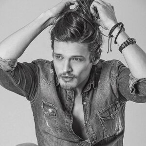Pierre Baitelli Instagram - É um Dump de Cabelo