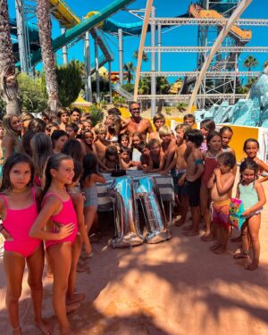 Pimpinha Jardim Instagram - A tradição mantém-se 🎢 hoje é o dia mais esperado do ano pelo Raul e como todos os anos dia 8 de Agosto vamos ao @aquashowparkhotel 💦 parabéns querido filho 🫶🏼 #os11doraul