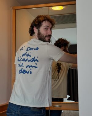Pinguini Tattici Nucleari Instagram - Ci sono dei ricordi che mi devi. Grazie a questo grande tour ❤️