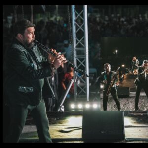 Poncho Lizarraga Instagram - ¡St Luis,IL! 🎶 Ayer fue una noche increíble gracias a todos ustedes. La energía y el entusiasmo de la multitud nos llenaron de alegría. Fue un honor compartir nuestra música con tantos fans apasionados. ¡Nos llevamos su apoyo en el corazón! #BandaElRecodo #GraciasPorSuApoyo