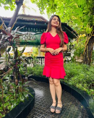 Poonam Mishra Instagram - Wearing pink like a boss. 👑