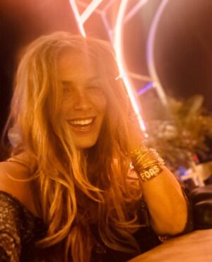 Poppy Montgomery Instagram - 💭