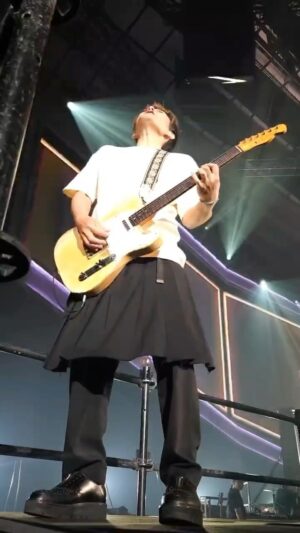 Porno Graffitti Instagram - 明日、明後日はいよいよ19thライヴサーキット"PG wasn't built in a day"ツアーファイナルの東京公演！
ここまで皆さまと共に歩んできた今回のツアーの様子をジレンマ総集編にてお届けします！
ぜひ皆さまも#ワズビル を付けて思い出を共有して下さい！

#ポルノグラフィティ
#ジレンマ
#LIVE
#撮影OK
#思い出